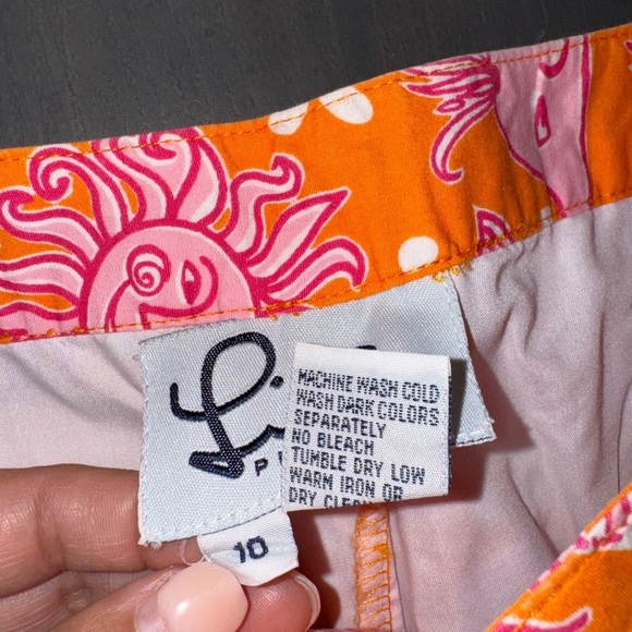 Lilly Pulitzer Orange Sea Animals Print Capri pants - Picture 5 of 8